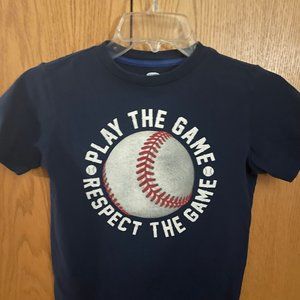 Old Navy Boys Play the Game t shirt Size S (6/7)